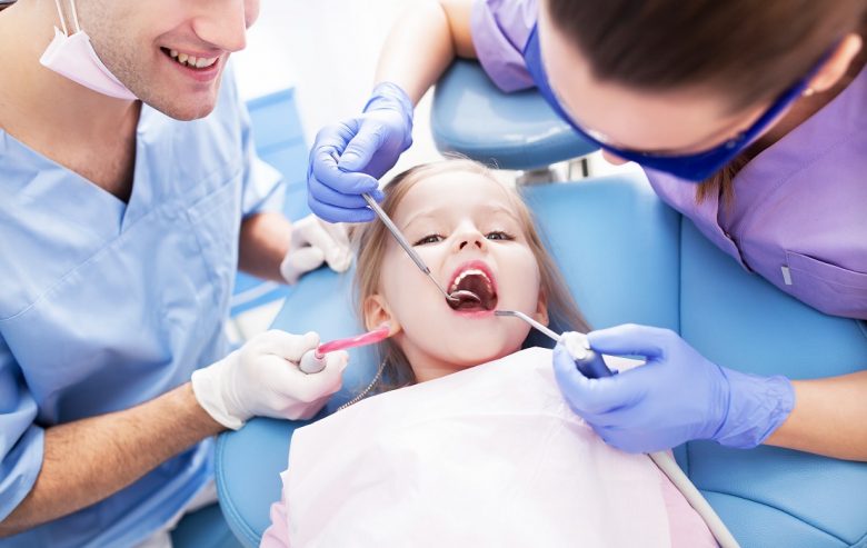 prepare your child's first dental trip