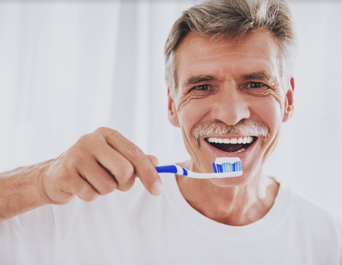 how does aging affect our oral health